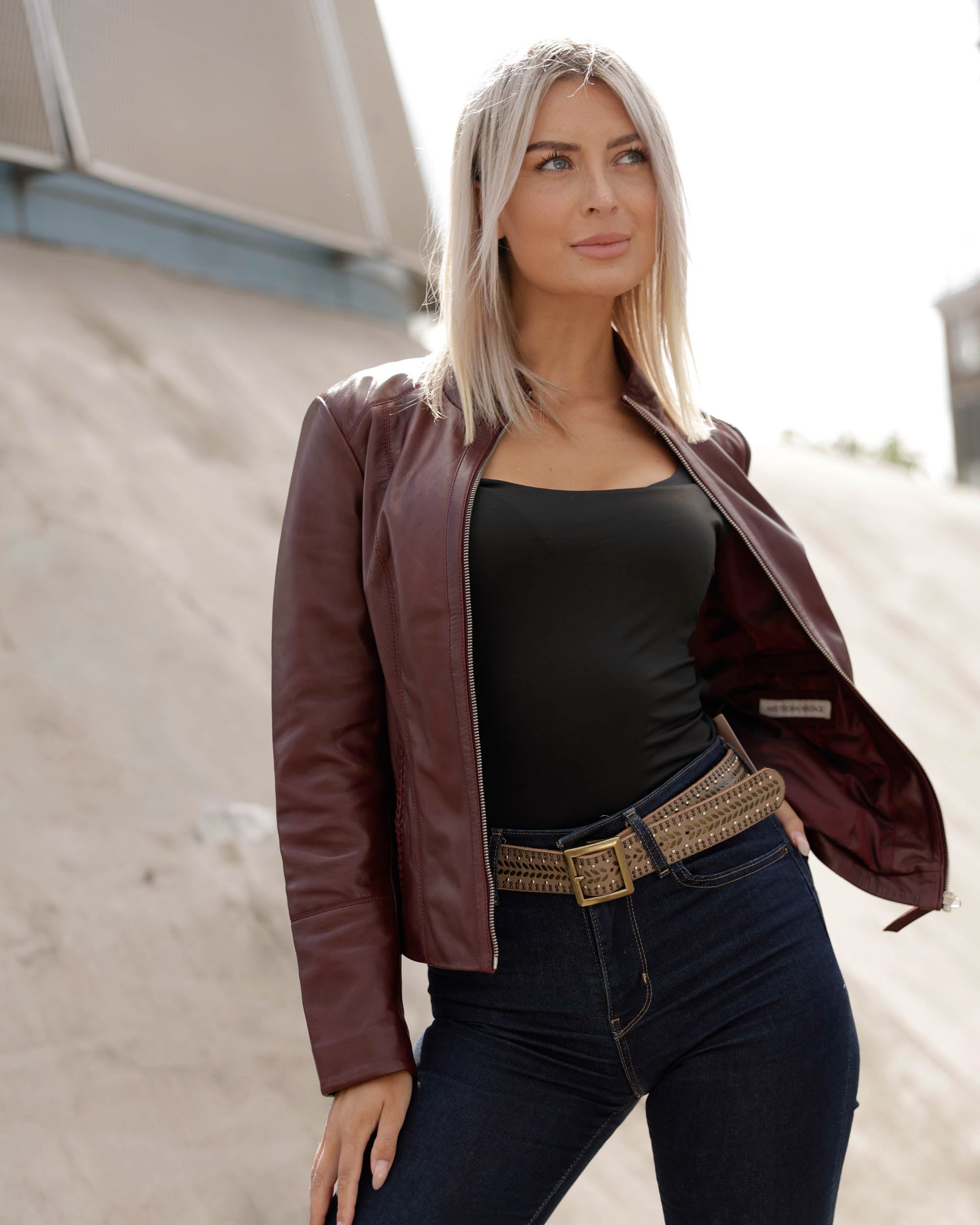 Taupe