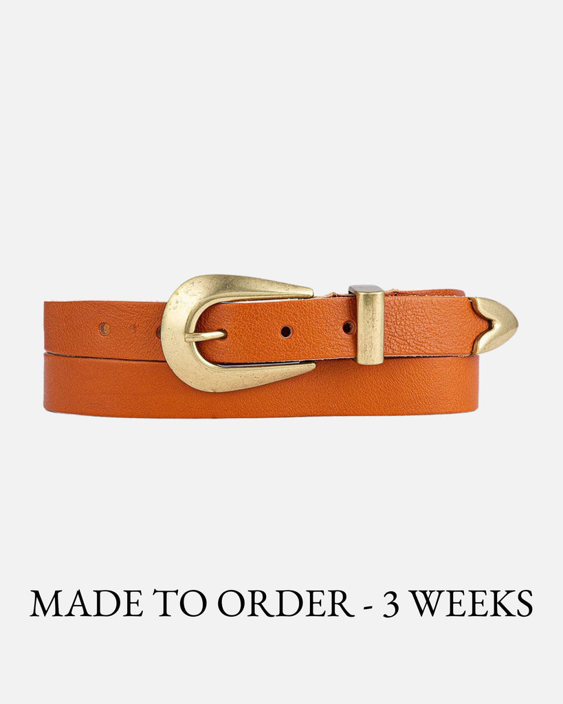 MADE TO ORDER Adrie │ Skinny Leather Belt with Horseshoe Buckle and Tip